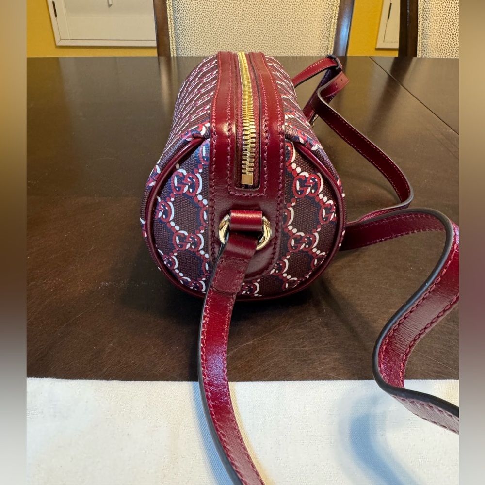 New Authentic Gucci GG Supreme Shadow Logo Shoulder Bag - Picture 6 of 12